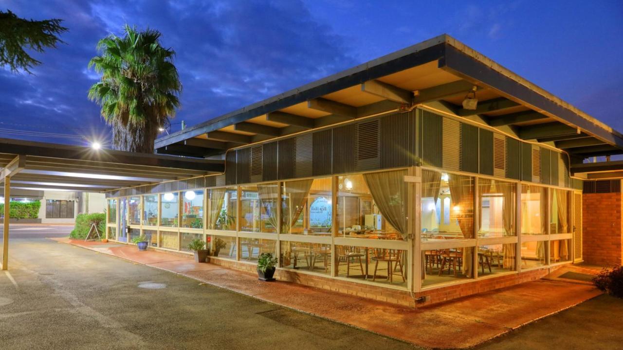 Plainsman Motel Forbes Luaran gambar