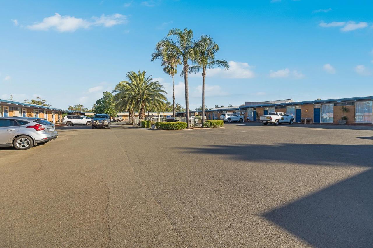 Plainsman Motel Forbes Luaran gambar