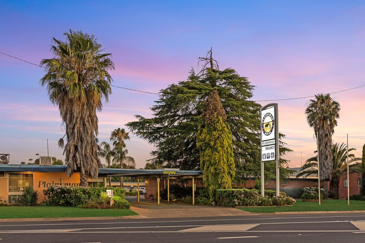 Plainsman Motel Forbes Luaran gambar