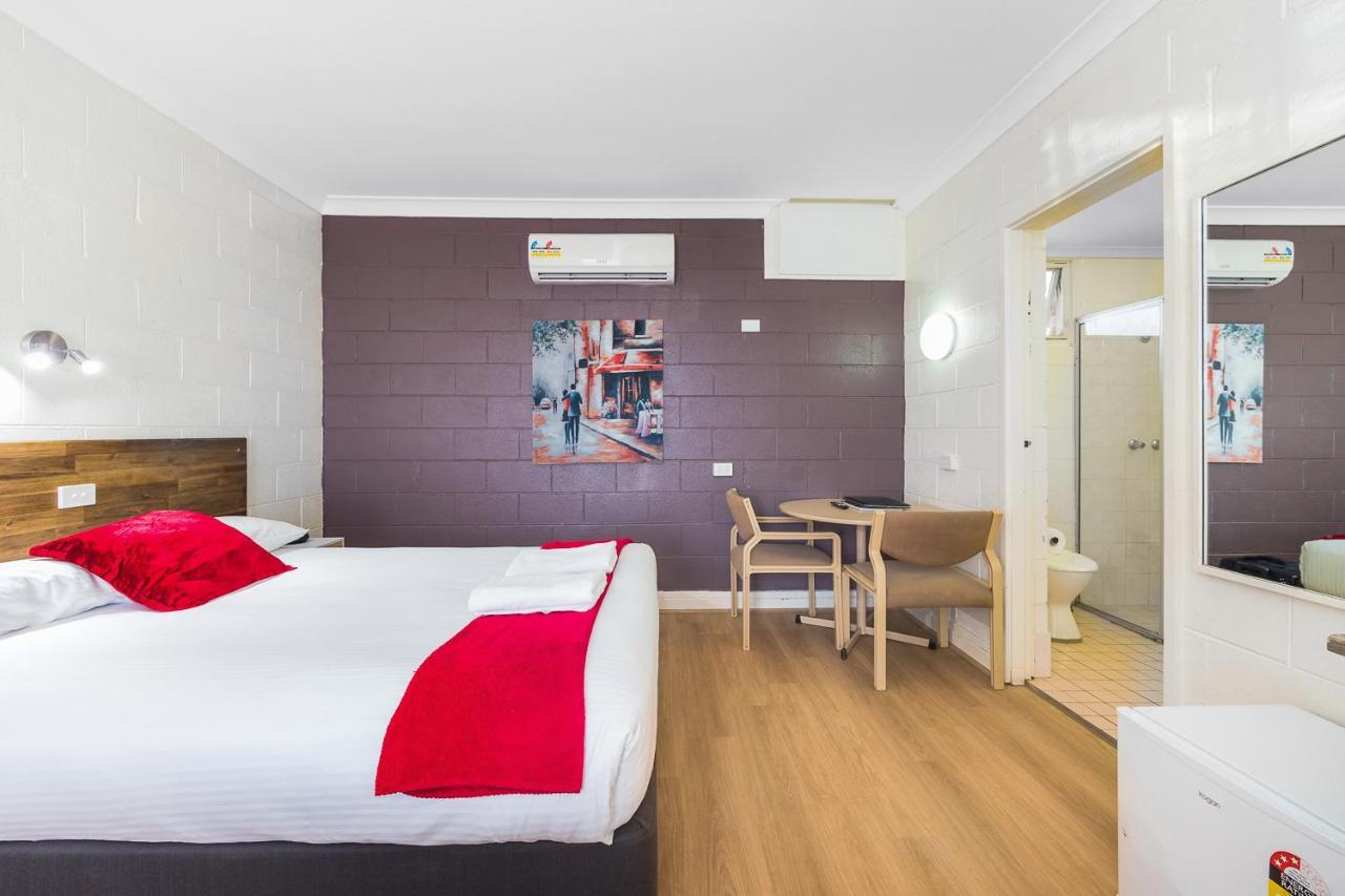 Plainsman Motel Forbes Luaran gambar