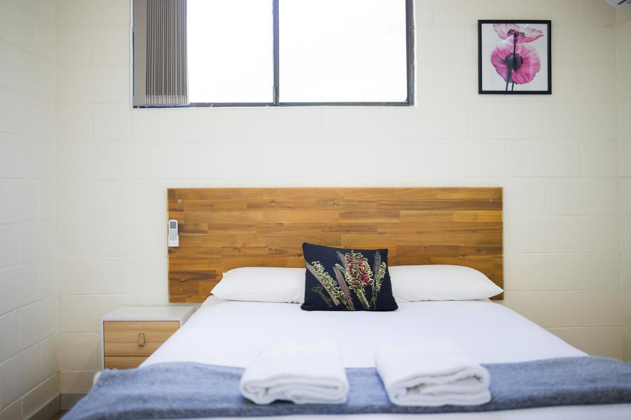 Plainsman Motel Forbes Luaran gambar