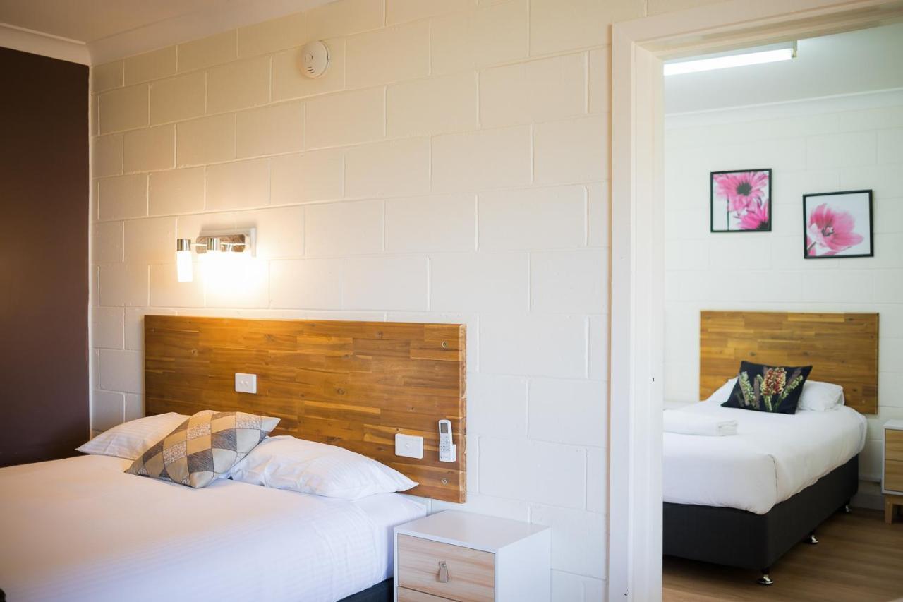 Plainsman Motel Forbes Luaran gambar
