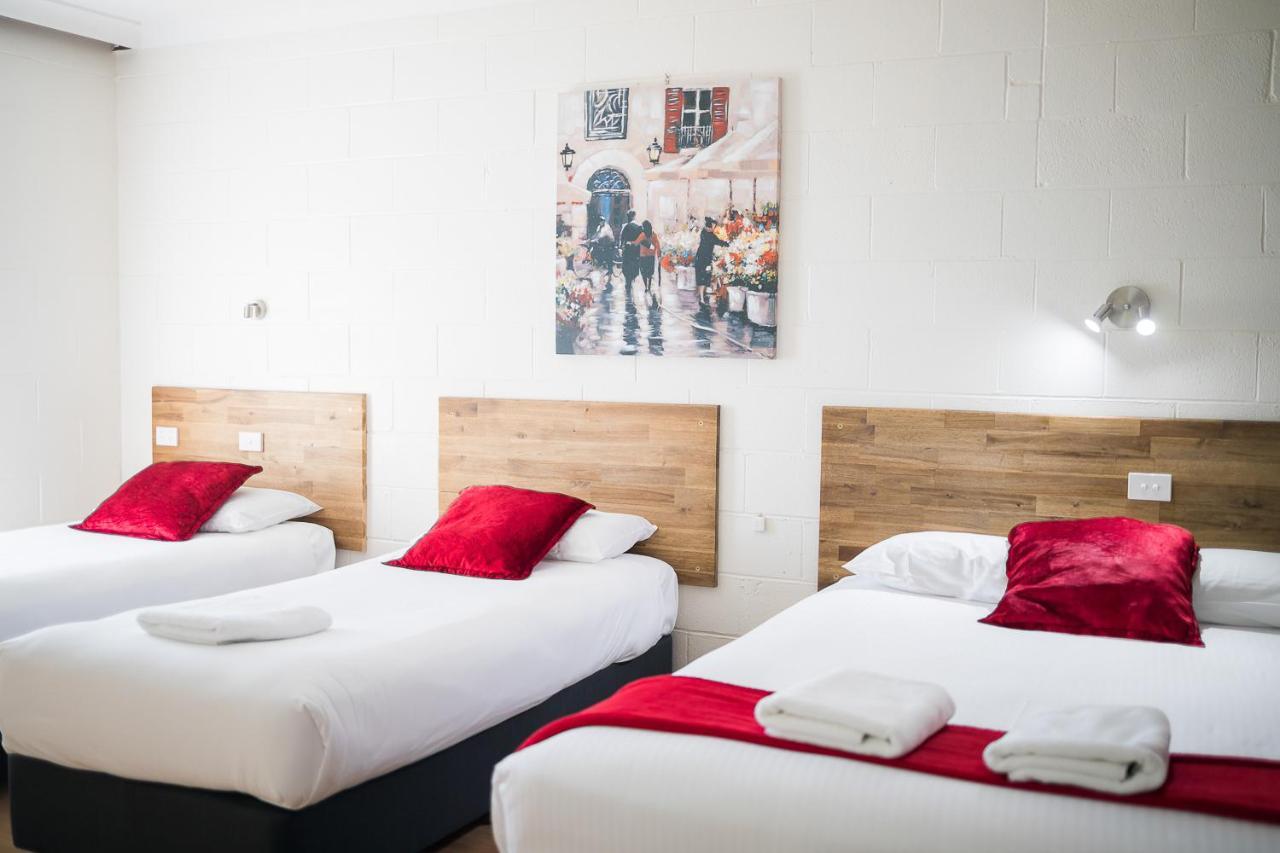 Plainsman Motel Forbes Luaran gambar
