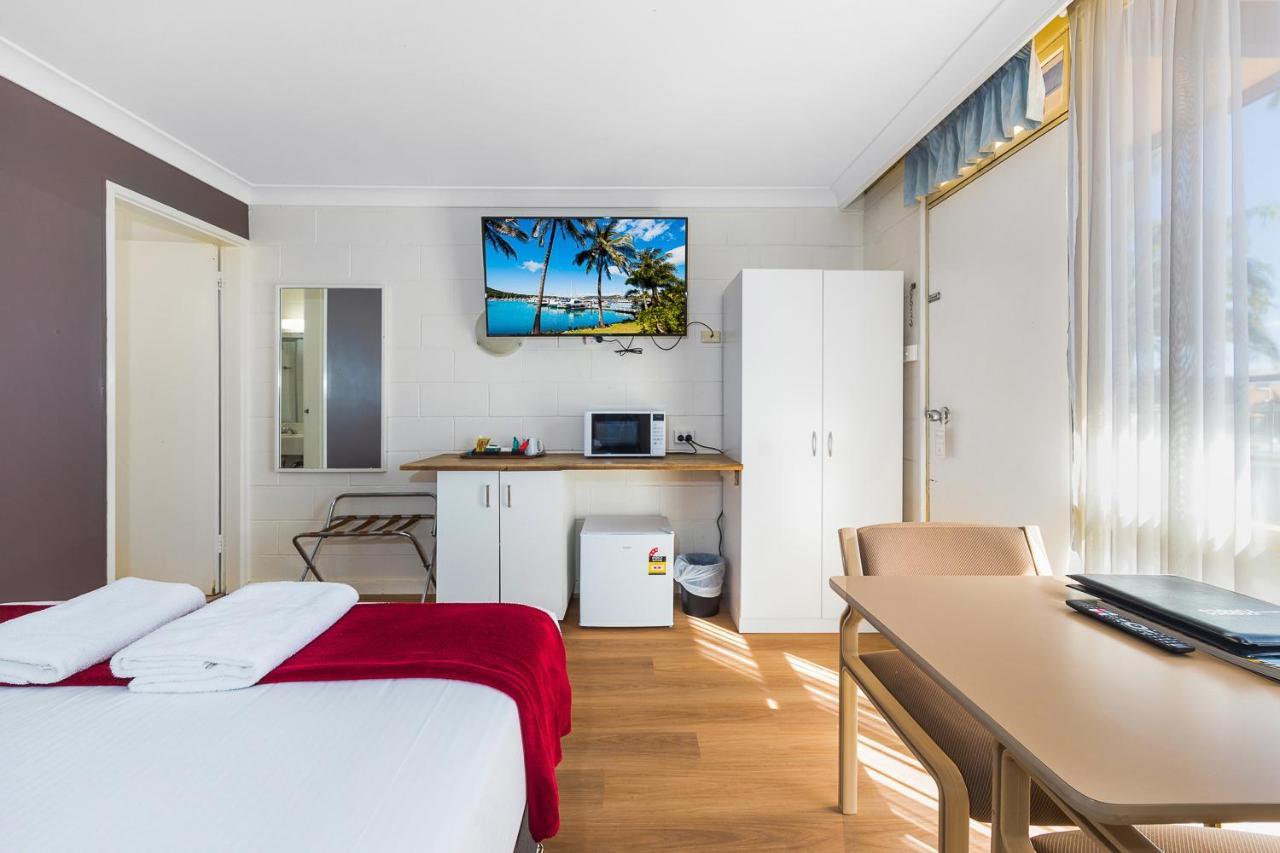 Plainsman Motel Forbes Luaran gambar